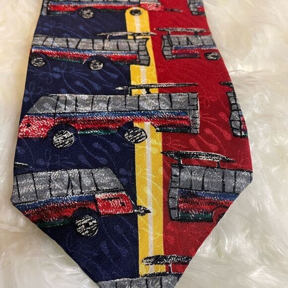 MAKE A WISH FOUNDATION Mens Silk Neck Tie Designed by 9 y/o Cancer Patient Amy - Picture 6 of 8